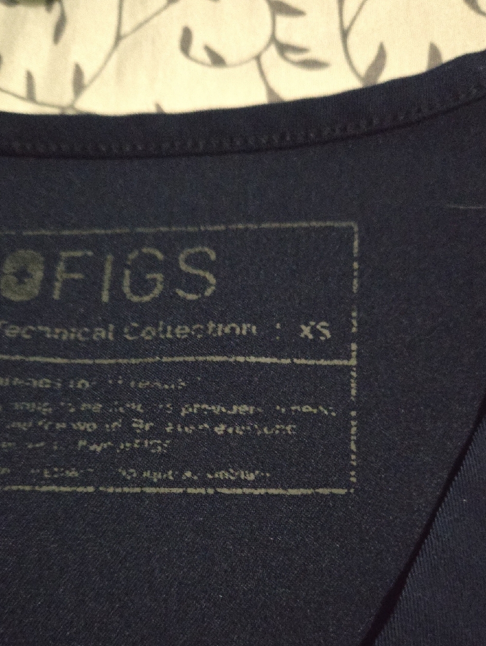 Figs Scrubs - Picture 2 of 4